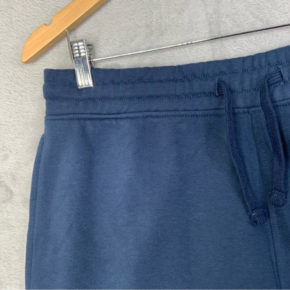 Gym Short Men’s Navy Blue Crest 7” Shorts. Size Medium. (NWT). - Picture 4 of 7